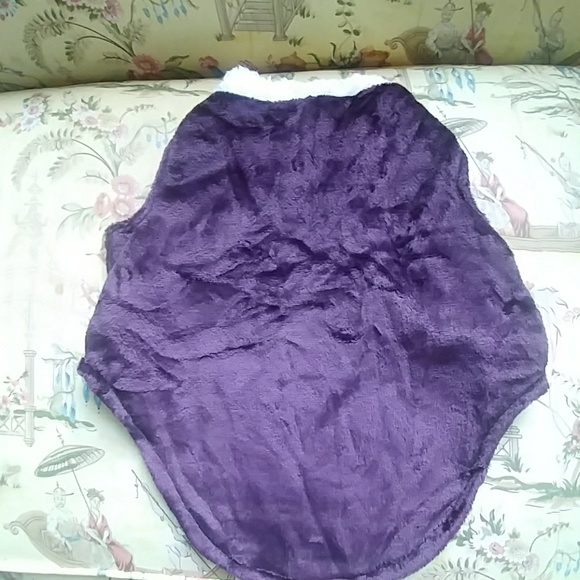 Soft & Cozy Plush Pet Angel Wrap with Sherpa Trim - Picture 3 of 3